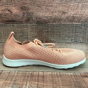 Women’s Size 10 Native Salmon Breathable Tennis Shoes! LOOKS BRAND NEW!!!